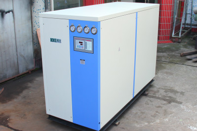 用戶購買水冷箱式冷水機(jī)怎么選擇供貨商？